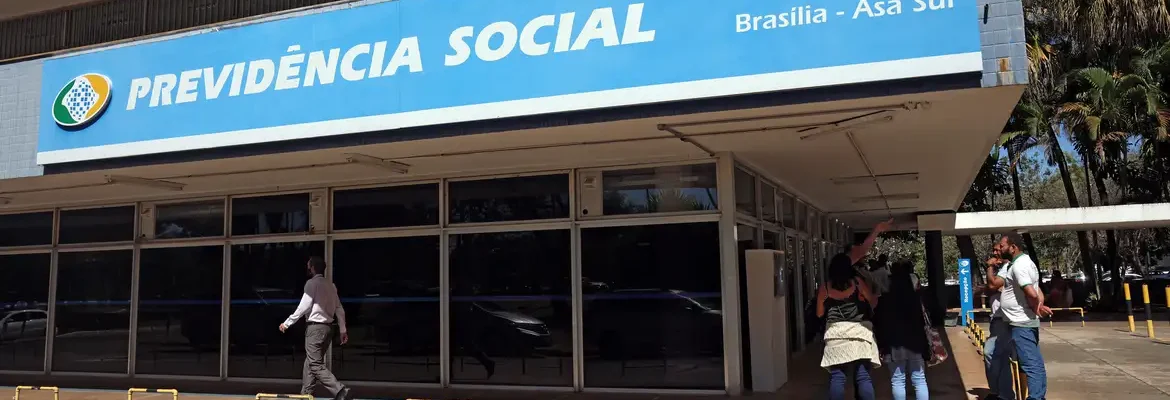 INSS suspende programa de redução de fila por falta de verba