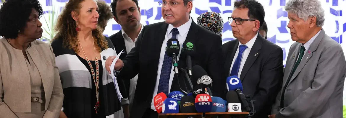 Operação policial no Rio tem críticas e defesas de deputados federais