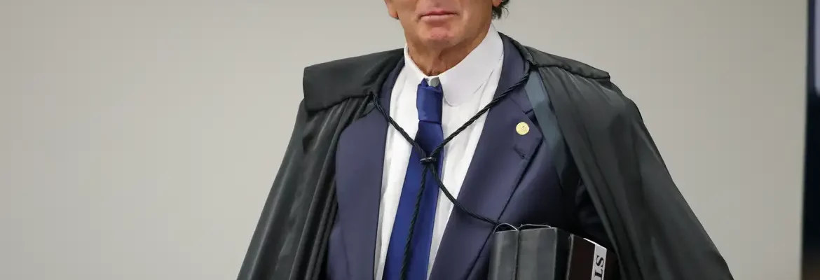 Fachin autoriza Fux a mudar para a Segunda Turma do STF