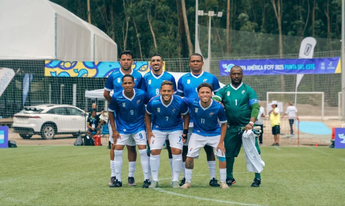 OAB Barro Preto - Copa América de futebol PC: Brasil fecha 1ª fase com 8 a 0 sobre Chile