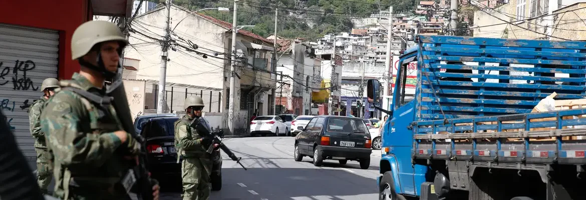 Rio apresentará plano para recuperar territórios ocupados pelo crime