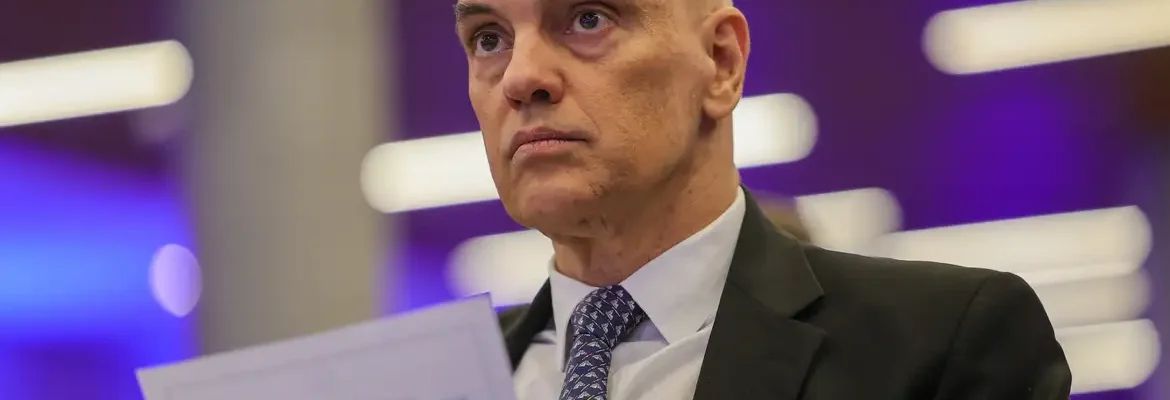 Moraes manda PGR se manifestar sobre operação policial no Rio