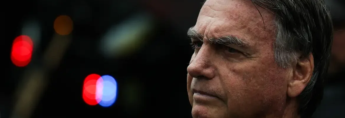 Moraes autoriza Bolsonaro a receber atendimento médico em casa