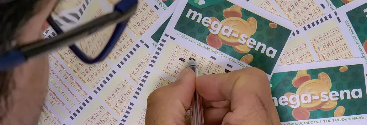 Mega-sena acumula e prêmio principal vai para R$ 7 milhões