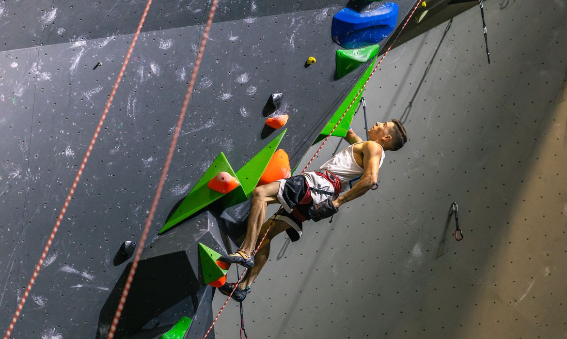 OAB Barro Preto - Eduardo Schaus leva bronze na Copa do Mundo de paraescalada na França