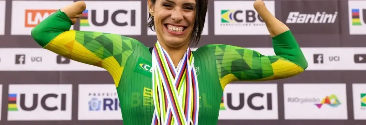 Sabrina Custódia conquista prata e fecha Mundial com quatro medalhas