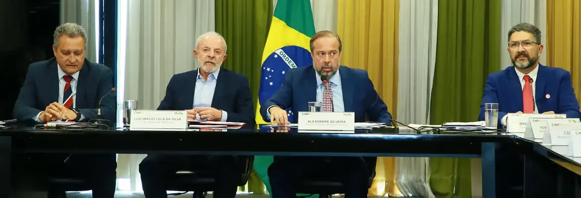 Lula instala conselho para tratar de minerais críticos e terras raras