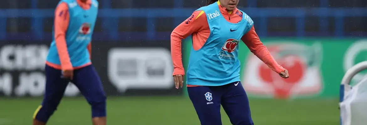 Meio-campista Angelina espera jogo difícil contra a Inglaterra