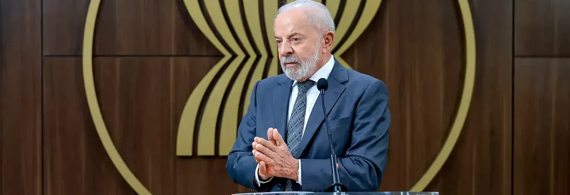 Lula quer discutir com Trump punição dada a ministros do STF