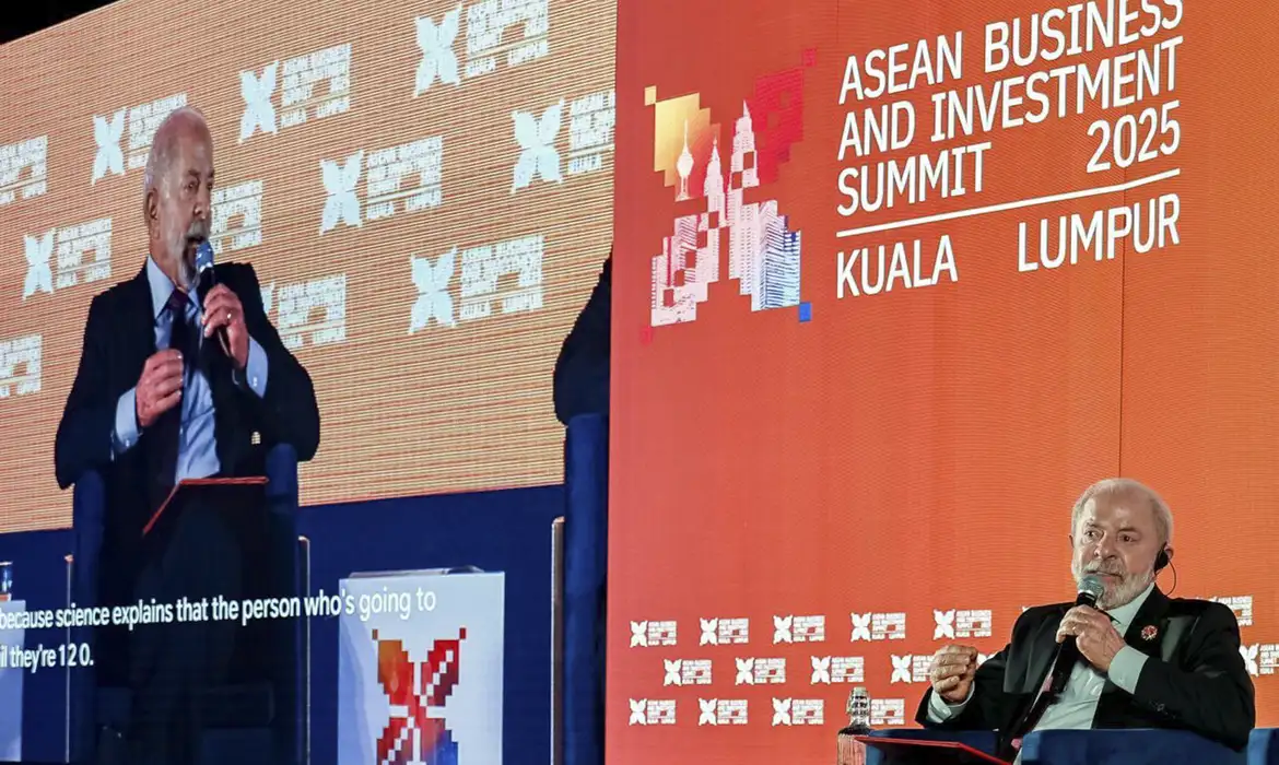 OAB Barro Preto - A empresários, Lula diz que mundo não aceita “nova Guerra Fria”