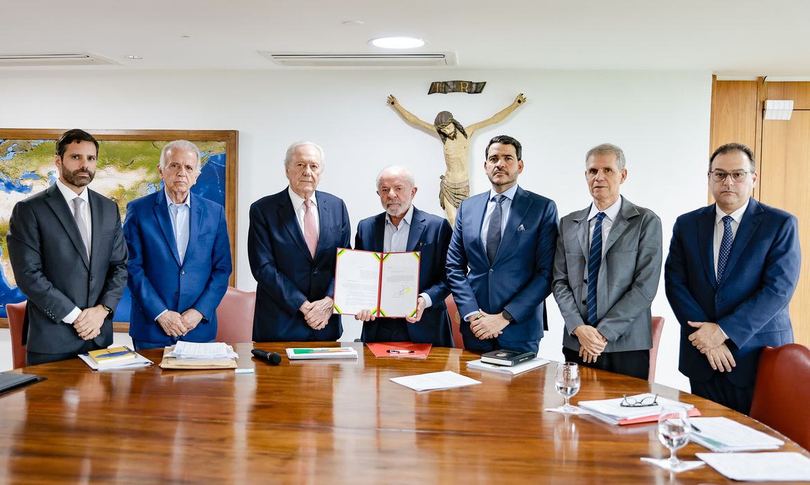 OAB Barro Preto - Lula assina Projeto de lei Antifacção e envia ao Congresso