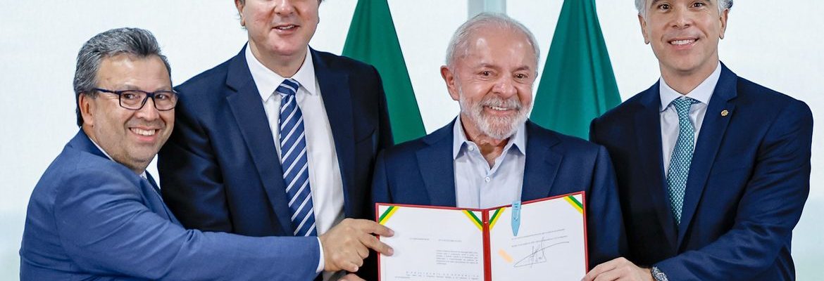 Lula sanciona lei que cria o Sistema Nacional de Educação