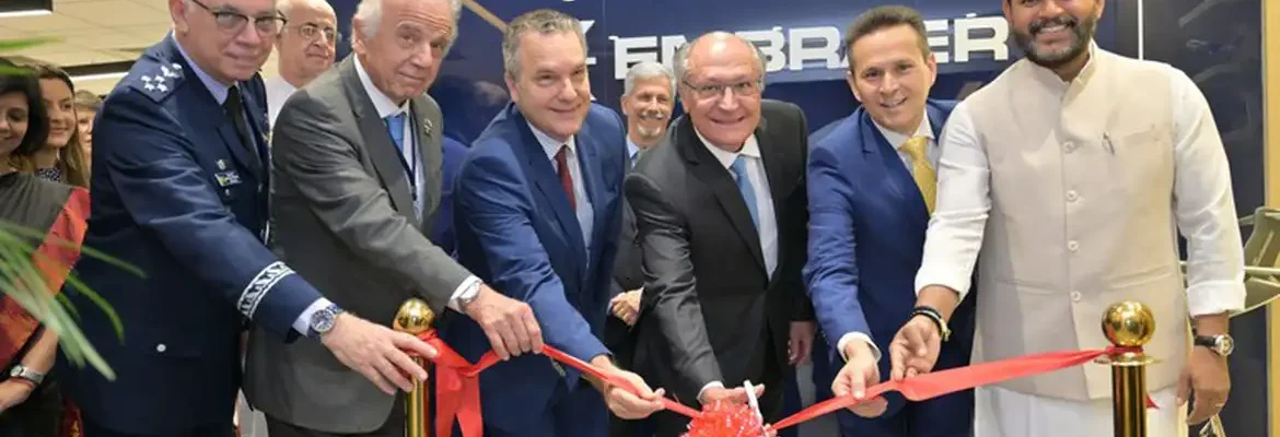Brasil e Índia fazem acordos em tecnologia, defesa e aeronáutica