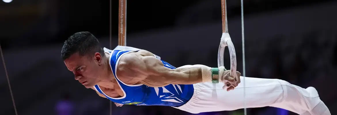 Caio Souza fica no top 10 do individual geral do Mundial de Ginástica
