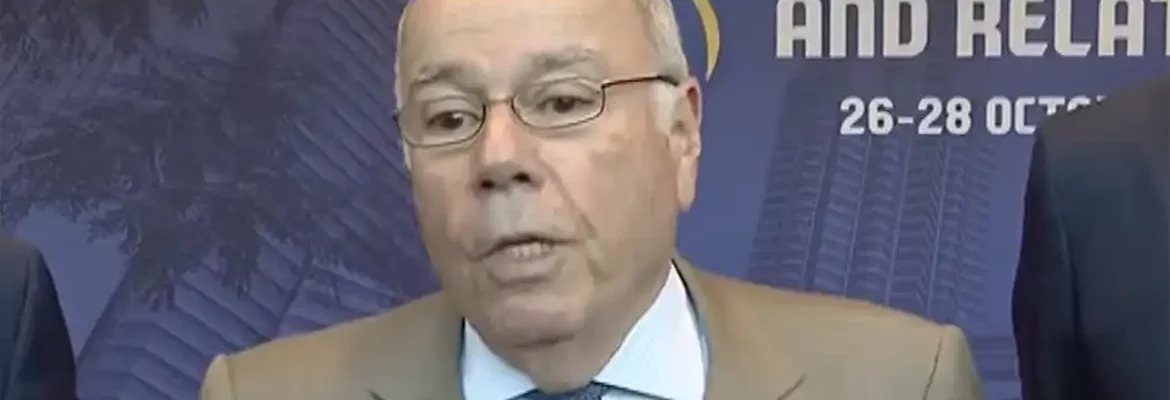 Reuniões para suspender tarifaço começam ainda hoje, diz Mauro Vieira