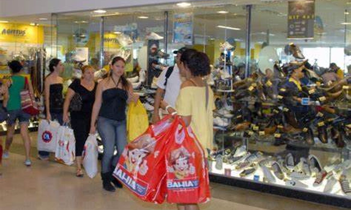 OAB Barro Preto - Vendas no comércio crescem 0,2% em agosto, após quatro meses de queda