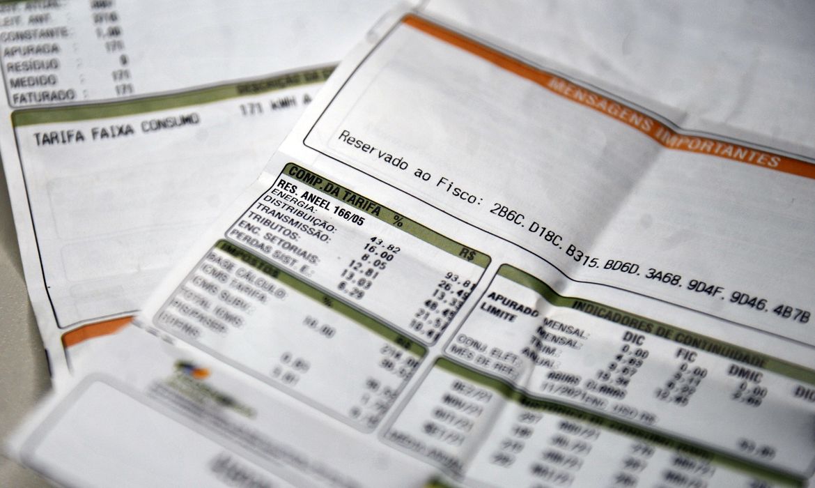 OAB Barro Preto - Aneel mantém bandeira para vermelha 1 na conta de luz em novembro