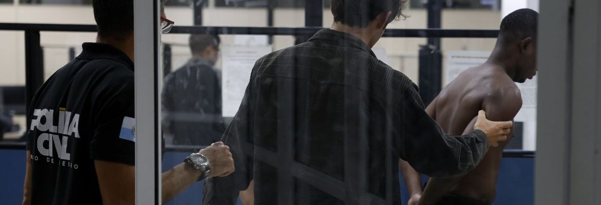 Ministros farão reunião de emergência com Castro nesta quarta-feira