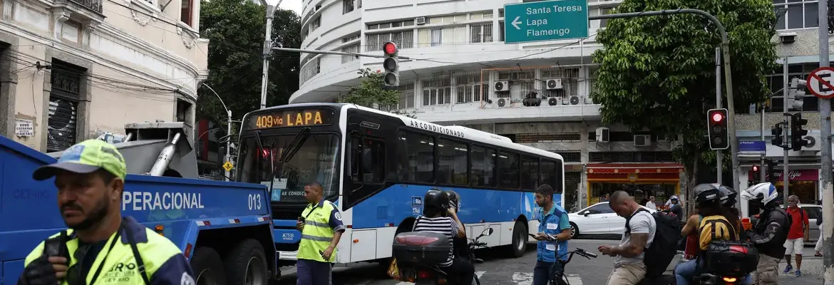 Rio amanhece em estágio de normalidade após dia de caos