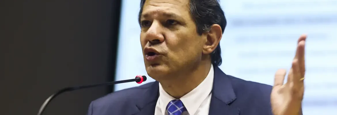 Medidas de corte de gastos serão inseridas em novo projeto, diz Haddad