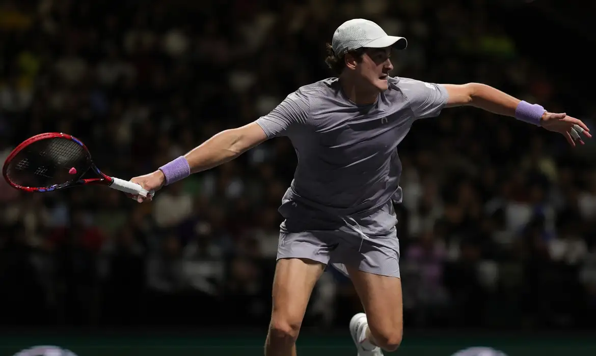OAB Barro Preto - João Fonseca vence Shapovalov na estreia do Masters 1000 de Paris