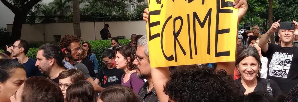 Defensoria pede R$ 759 mil em ação contra shopping de SP por racismo