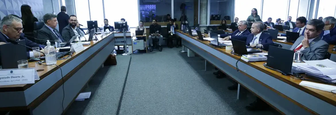 CPMI do INSS ouve ex-dirigentes de associação e conselho nesta segunda