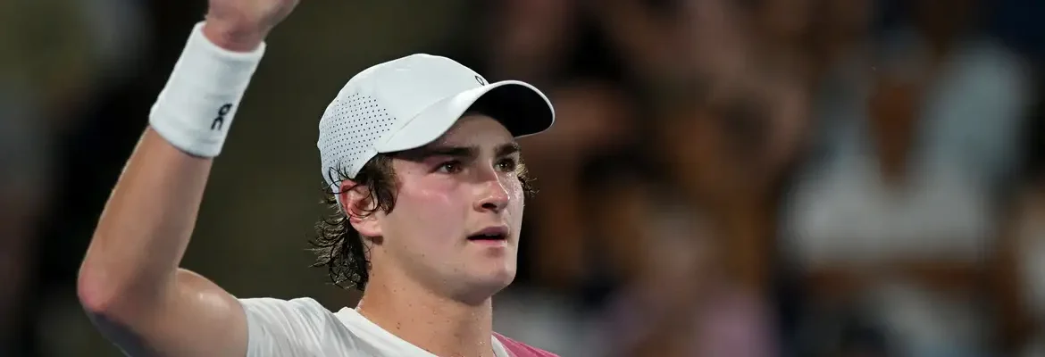 Fonseca avança às quartas na Basileia após desistência do adversário