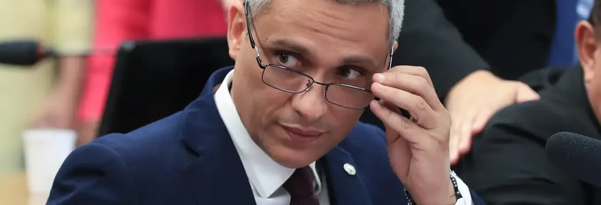 Moraes nega pedido de Gustavo Gayer para visitar Bolsonaro