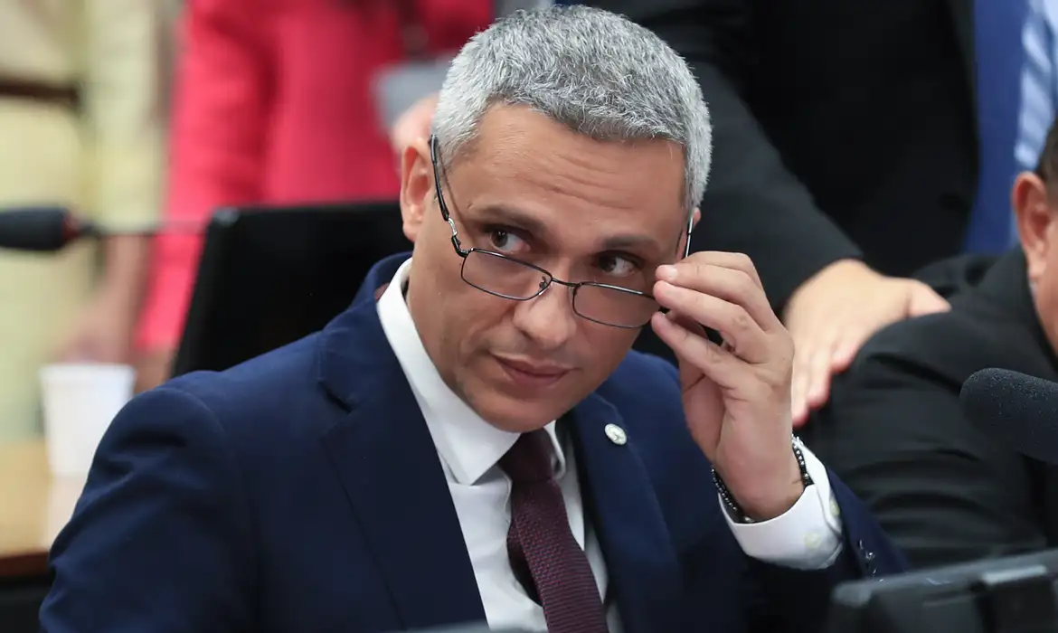 OAB Barro Preto - Moraes nega pedido de Gustavo Gayer para visitar Bolsonaro