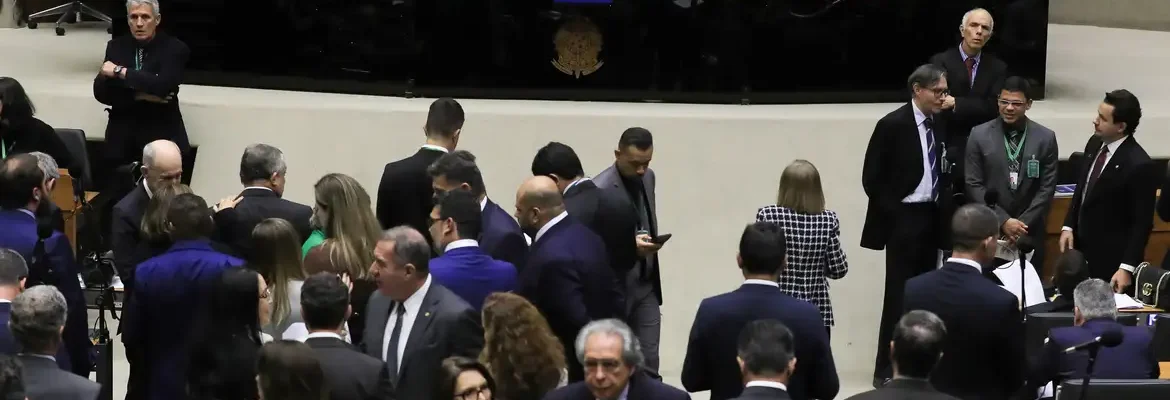 Câmara aprova projeto que tipifica o crime de domínio de cidades