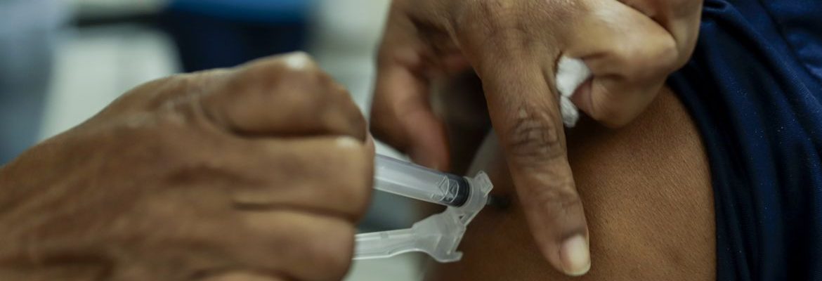 Dia D de multivacinação é realizado neste sábado em todo o país