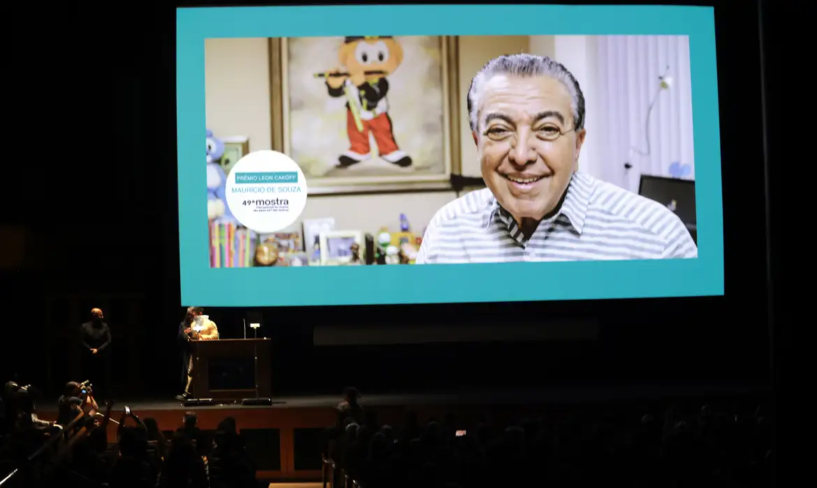 OAB Barro Preto - Mauricio de Sousa é homenageado na abertura da Mostra de Cinema de SP