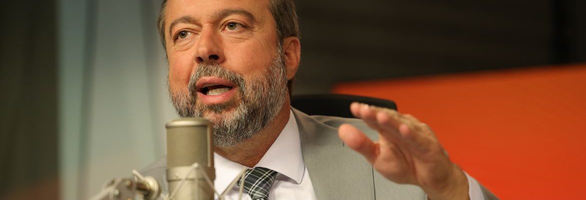 Não foi falta de energia, mas problema técnico, diz ministro Silveira