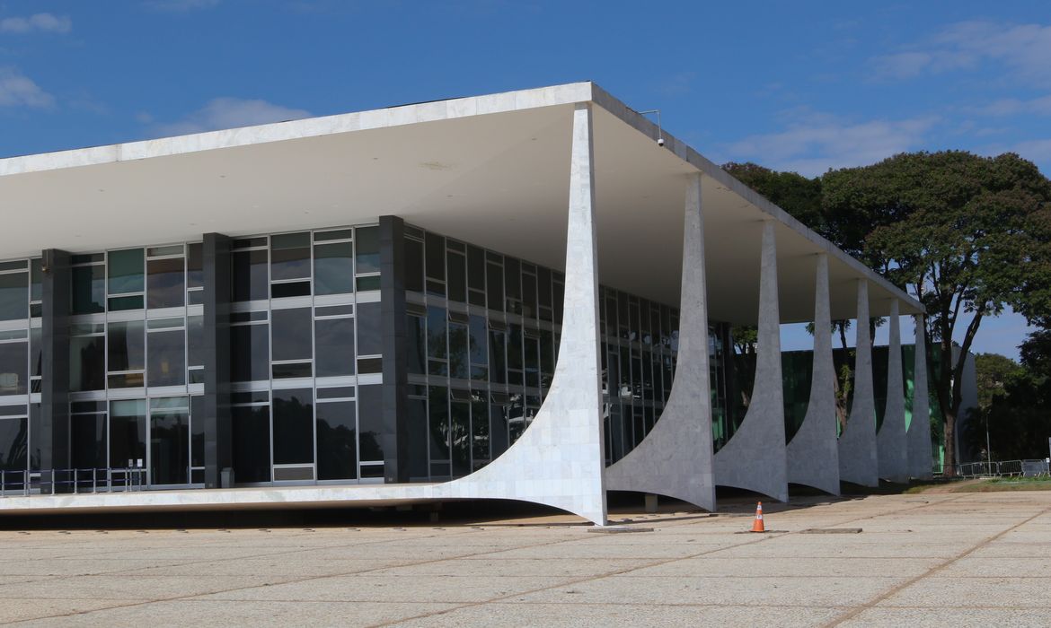 OAB Barro Preto - STF forma maioria contra atuação de enfermeiros em aborto legal