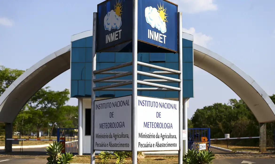 OAB Barro Preto - Após tornado, massa fria deve derrubar temperaturas no Paraná