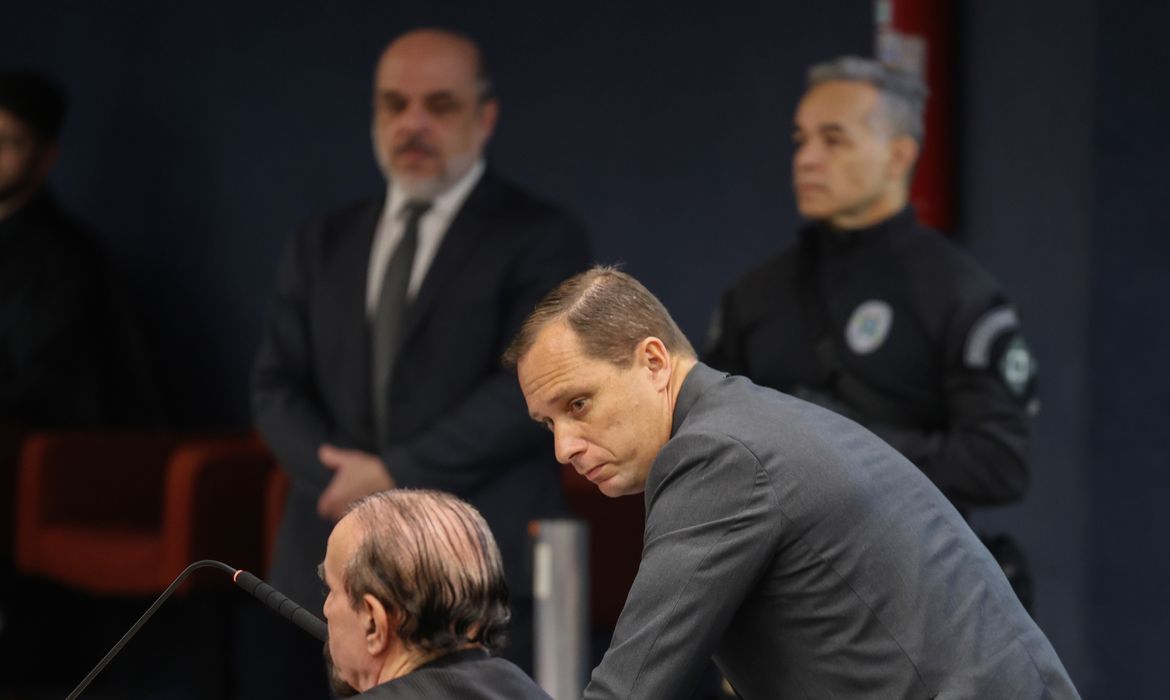 OAB Barro Preto - Mauro Cid passa por audiência no STF e retira tornozeleira eletrônica