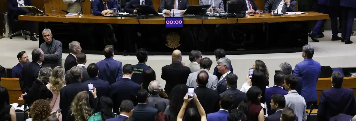 Congresso rejeita 52 vetos ao PL do licenciamento ambiental