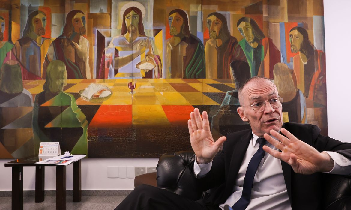 OAB Barro Preto - Campo progressista não pode romantizar segurança, diz Contarato