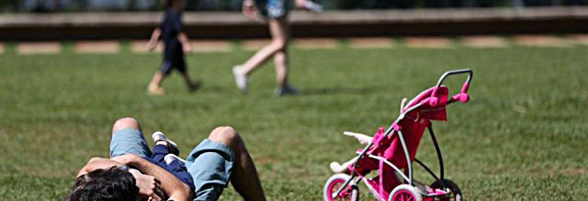 Licença-paternidade é avanço, mas ainda é desigual no cuidado infantil