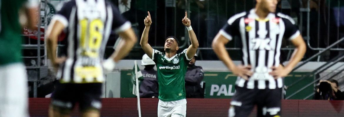 Vitor Roque decide e Palmeiras vence clássico com Santos no Brasileiro