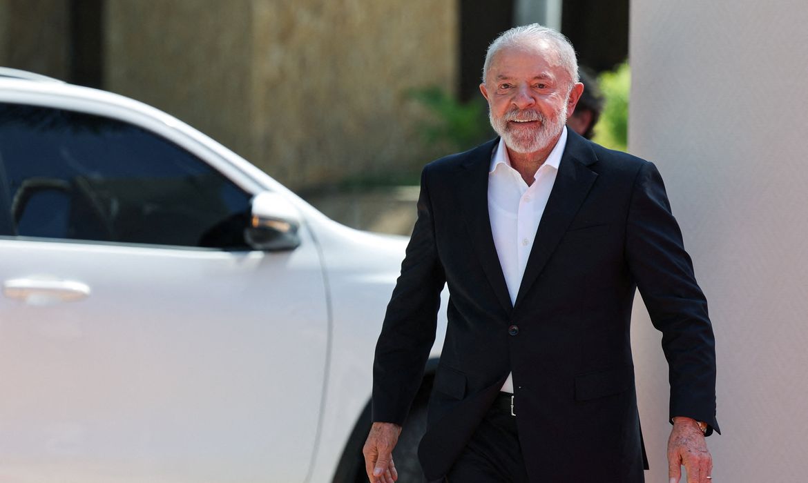 OAB Barro Preto - Lula participa de cúpula da Celac na Colômbia