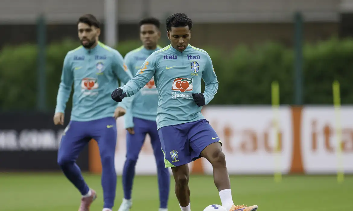 OAB Barro Preto - Seleção realiza primeiro treino para amistosos na Europa