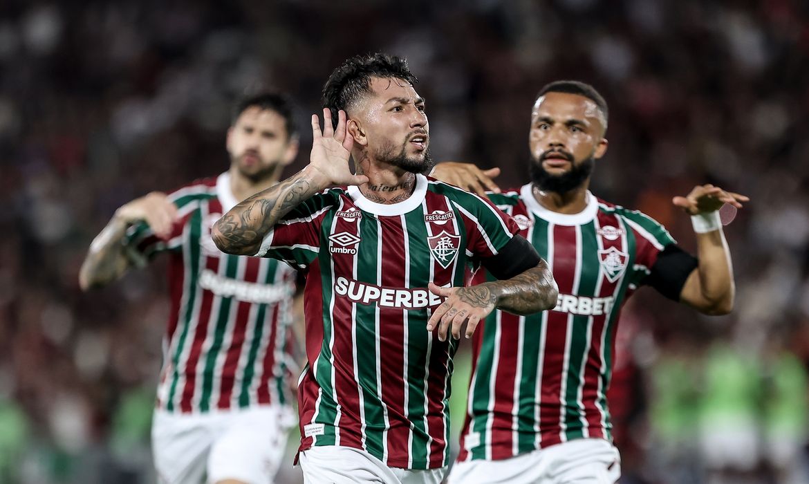 OAB Barro Preto - Em um clássico movimentado, Fluminense derrota Flamengo no Maracanã