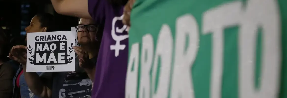 Sociedade pediátrica é contra projeto que dificulta aborto legal