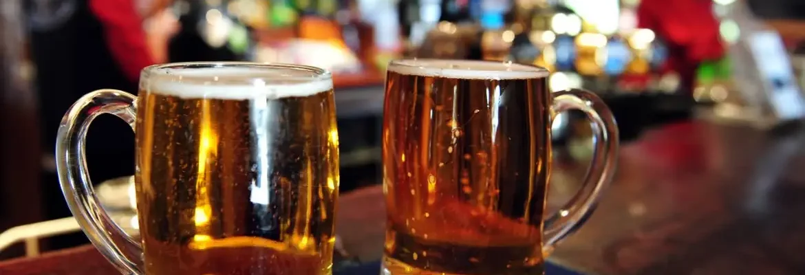 Juiz absolve dez réus da contaminação de cervejas Backer