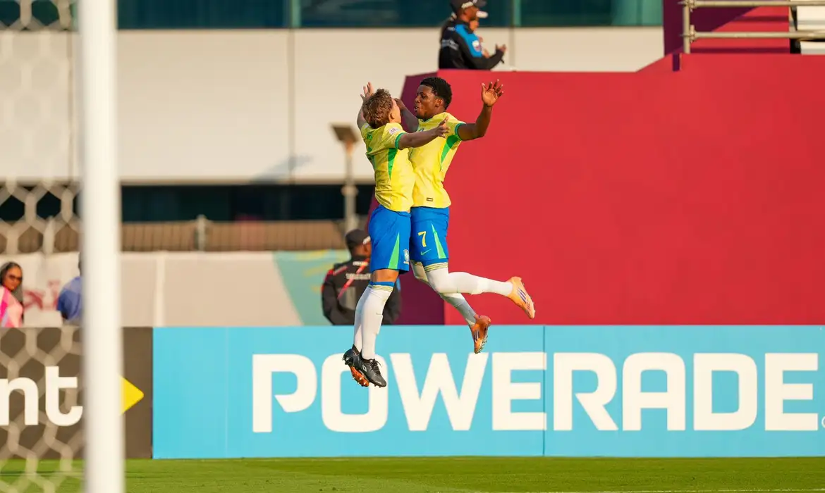 OAB Barro Preto - Brasil aplica 7 a 0 em Honduras na estreia do Mundial Sub-17 no Catar