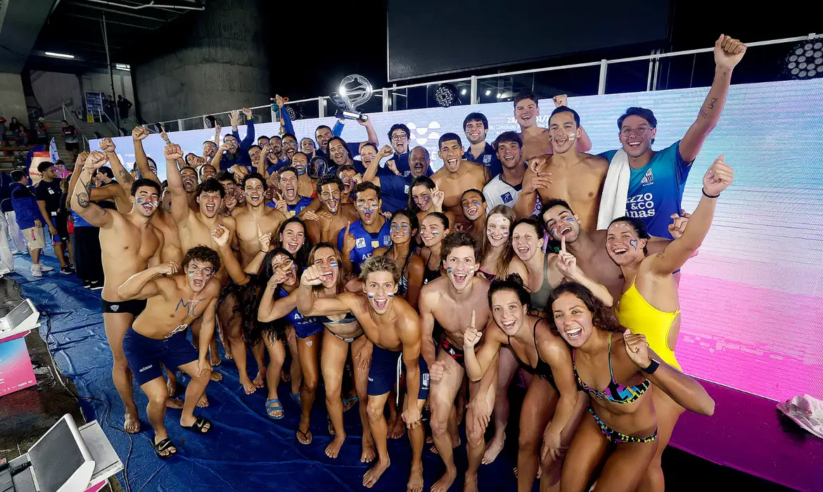 OAB Barro Preto - Minas é campeão do Troféu José Finkel de natação