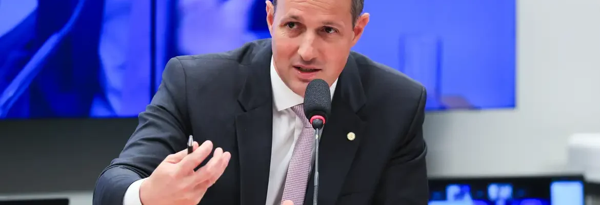 Derrite apresenta 5ª versão do PL Antifacção após críticas do governo