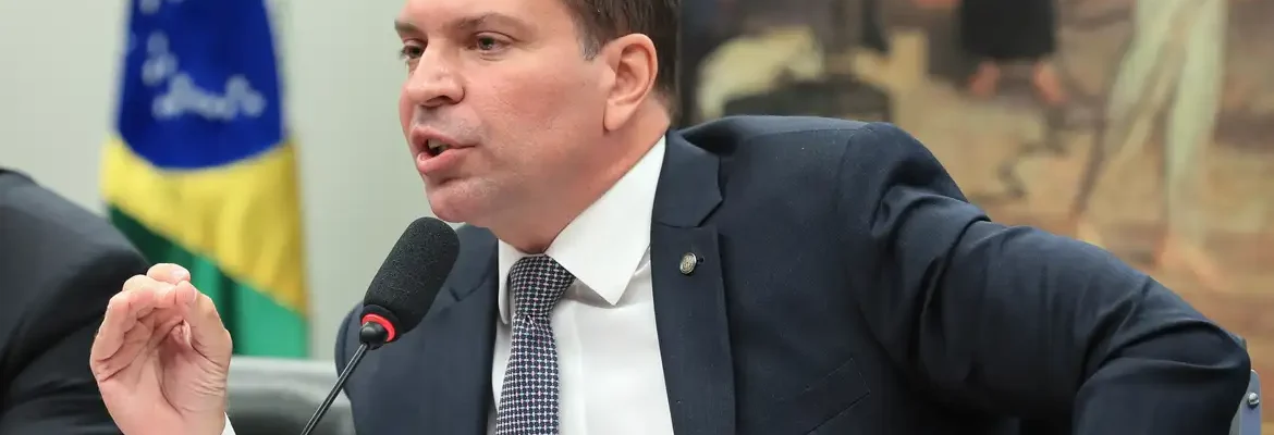 Moraes comunica Câmara sobre perda do mandato de Ramagem